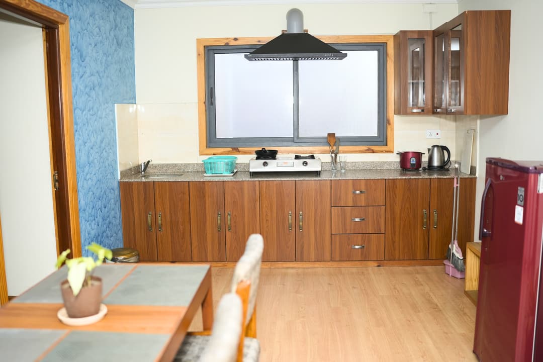 Lomanthang Apartment image 4