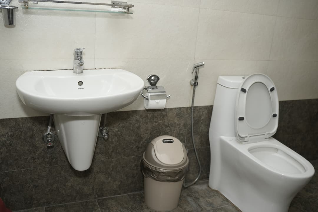 Thengar Apartment image 5